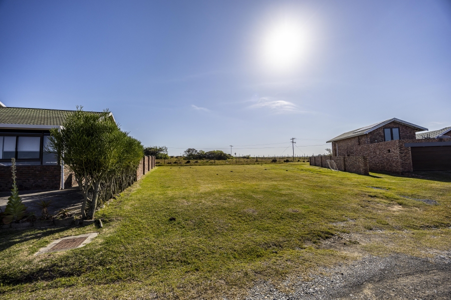 0 Bedroom Property for Sale in Cove Rock Eastern Cape